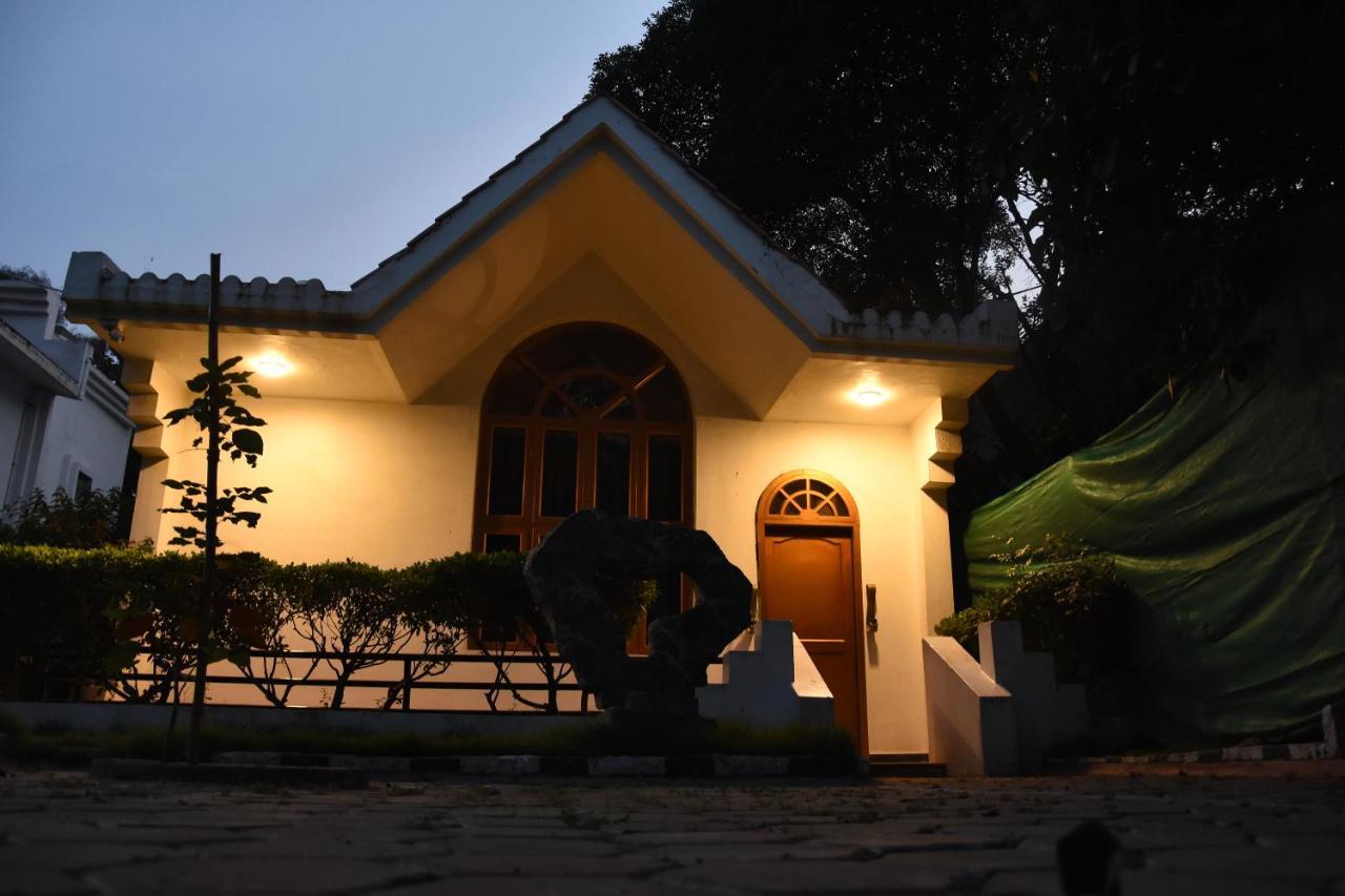 Poppys Vista Hotel Thirumurugan Poondi Extérieur photo