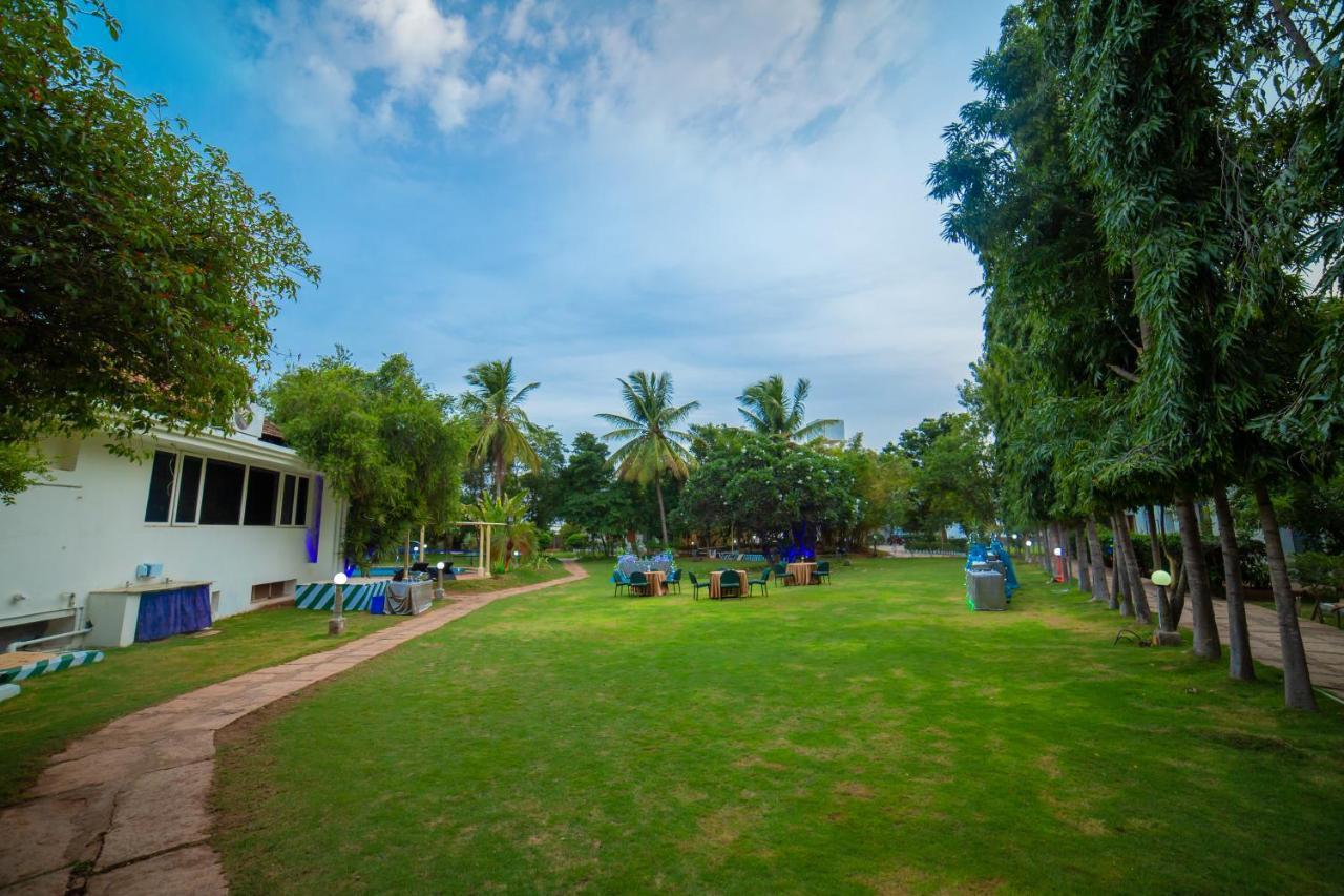 Poppys Vista Hotel Thirumurugan Poondi Extérieur photo