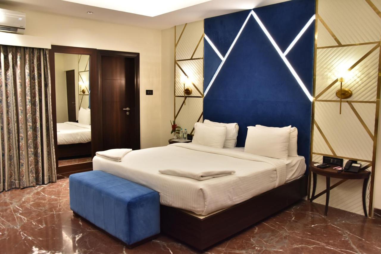 Poppys Vista Hotel Thirumurugan Poondi Extérieur photo