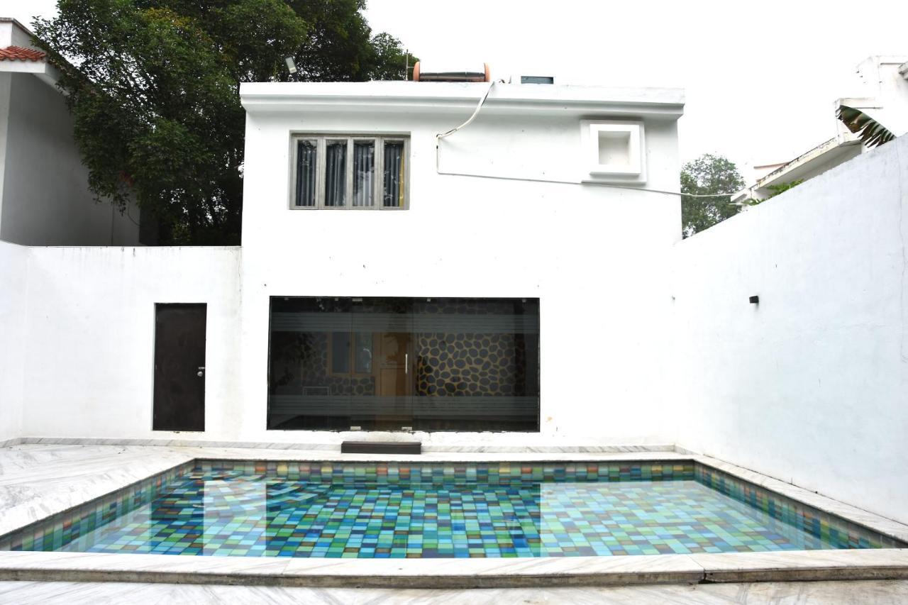Poppys Vista Hotel Thirumurugan Poondi Extérieur photo