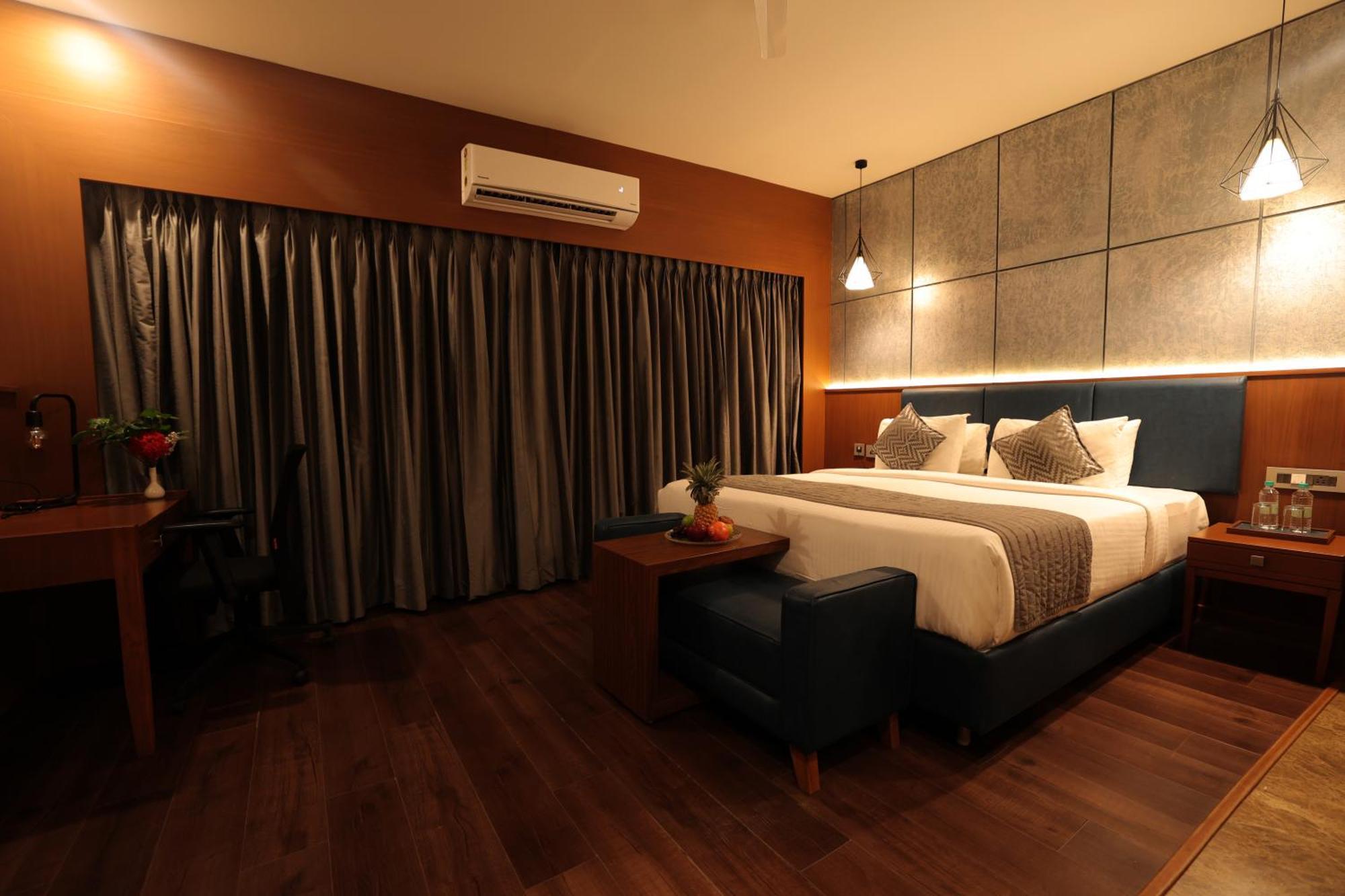 Poppys Vista Hotel Thirumurugan Poondi Extérieur photo